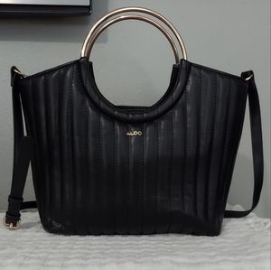Black crossbody bag..2 in 1